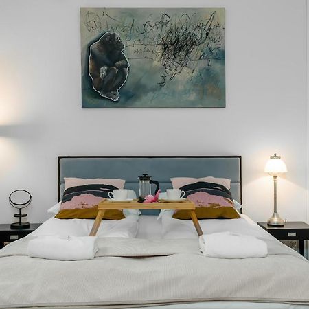 Deluxe Mtp Apartments Matejki By Noclegi Renters Познан Екстериор снимка