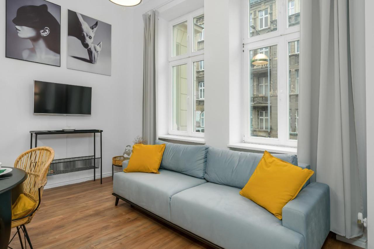 Deluxe Mtp Apartments Matejki By Noclegi Renters Познан Екстериор снимка